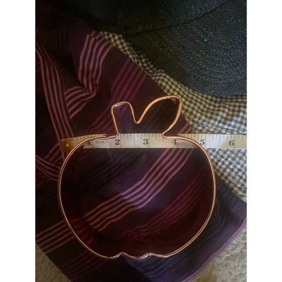 Vintage NY Copper APPLE Cookie Cutter Heavy 5 inches - Picture 2 of 5